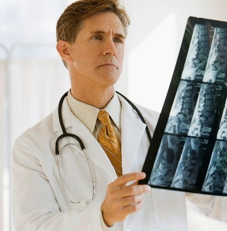 متخصص ارتوپد در شهریار برای درمان دردهای مزمن استخوانی